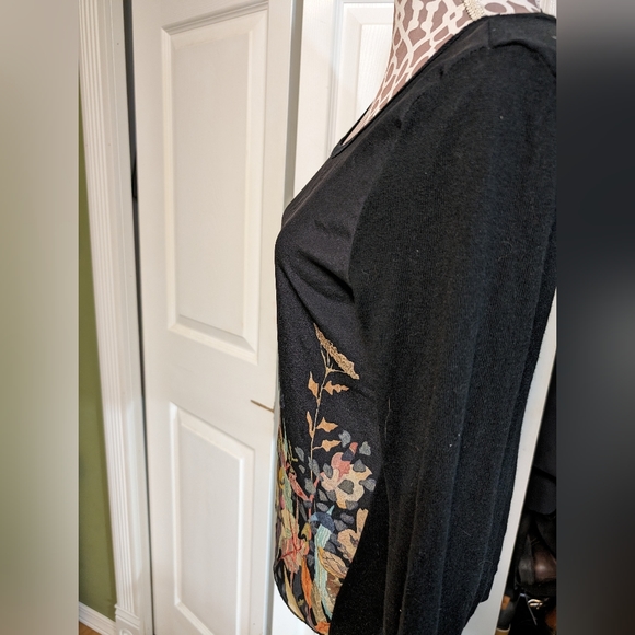 Anthropologie Black Floral Print Flamingo Garden top medium by Michelle - Picture 4 of 9